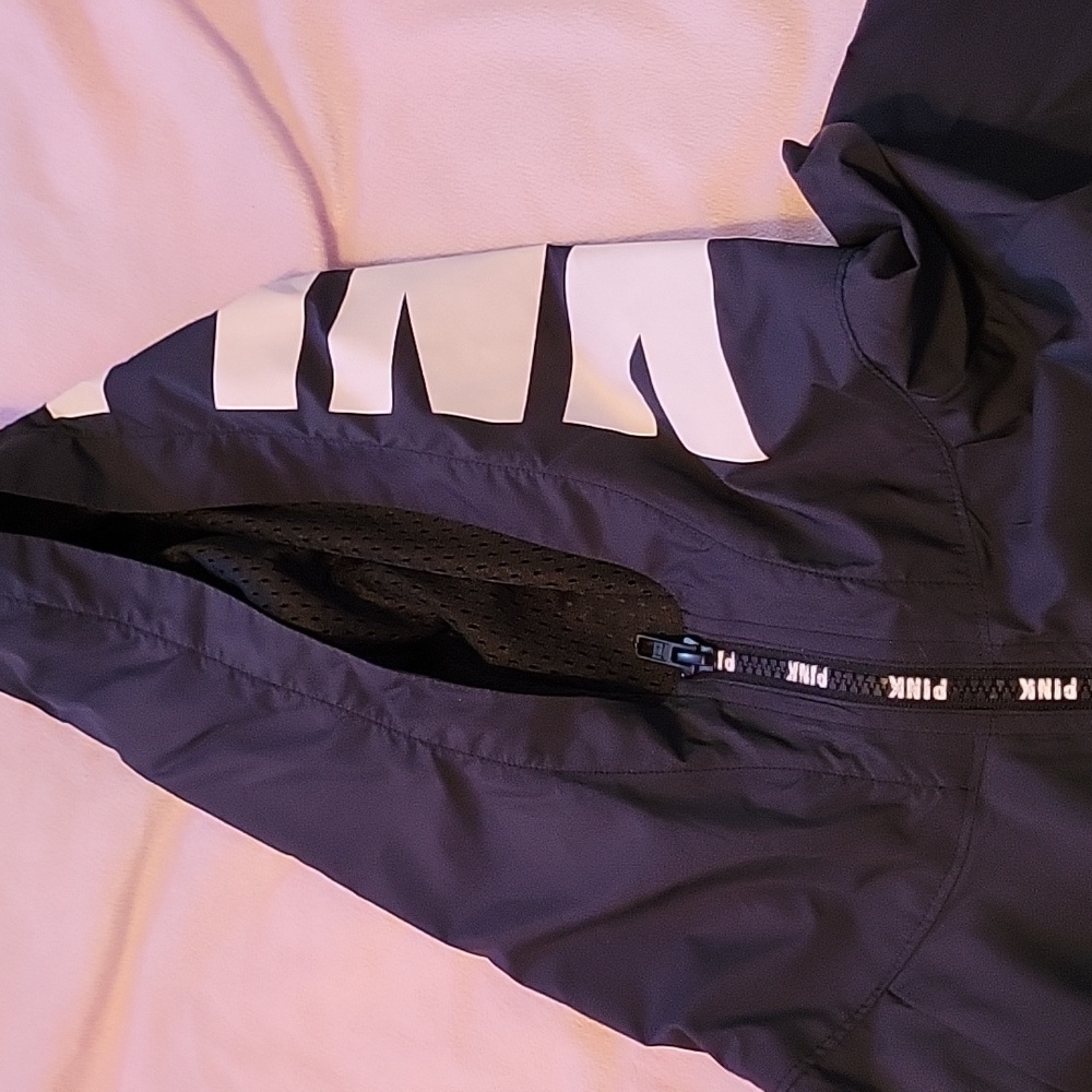 Black jacket - Picture 2 of 6
